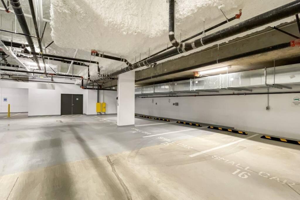 Spacious New Apartment With Working Space@Oakridge Vancouver Exterior foto